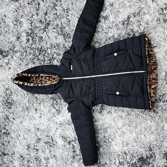 DKNY GIRLS BLACK WINTER JACKET, SIZE 5/6 DOUBLE SIDE, PRE-OWNED, ZIPPER, POCKETS - Picture 8 of 14